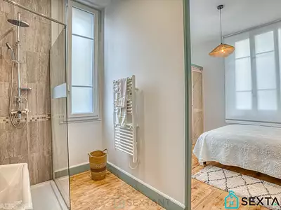 Maison, 255 m²