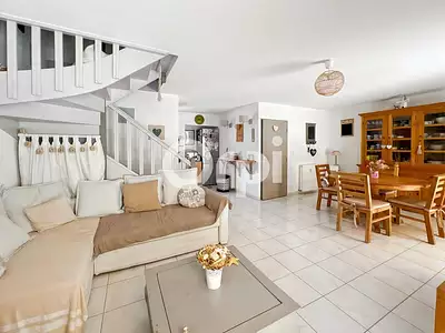 Maison, 84 m²