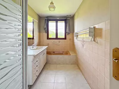 Maison, 146 m²