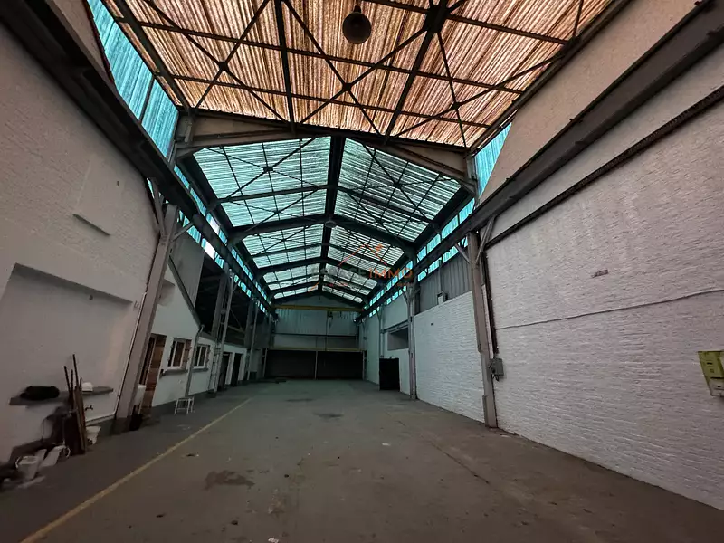 Parking, 600 m²