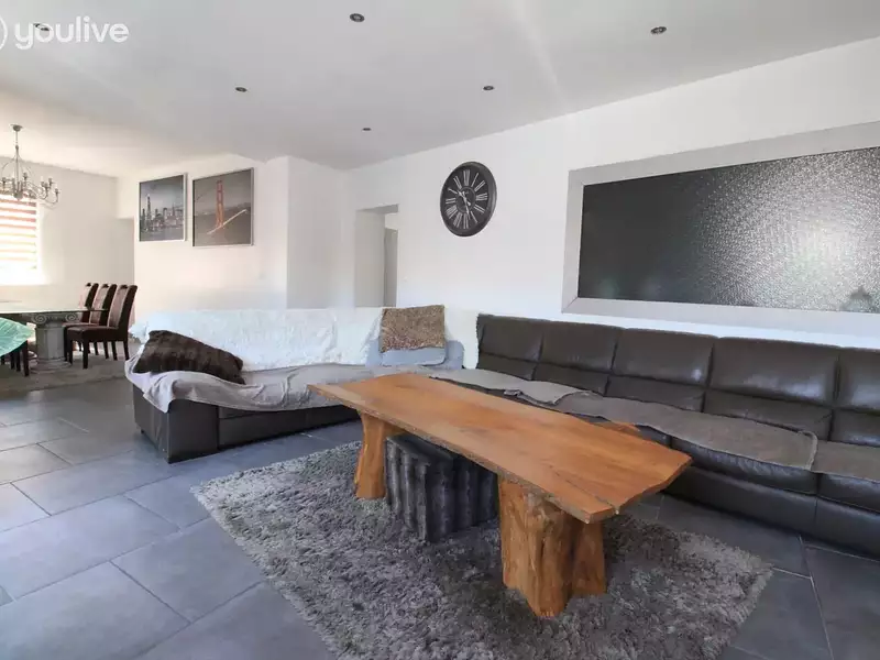 Maison, 201,5 m²