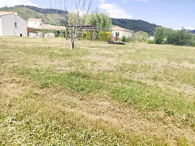 Terrain, 820 m²