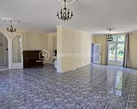 Maison, 375 m²
