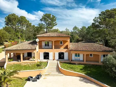 Maison, 205 m²