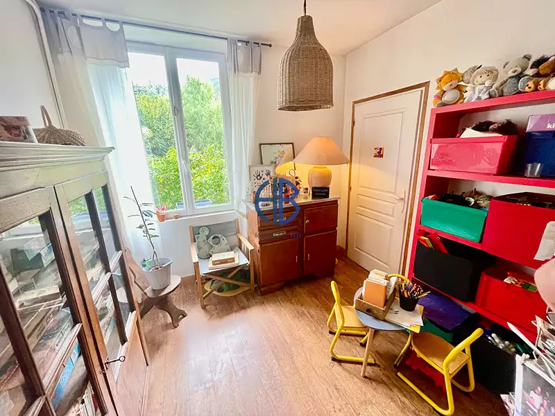 Maison, 215 m²