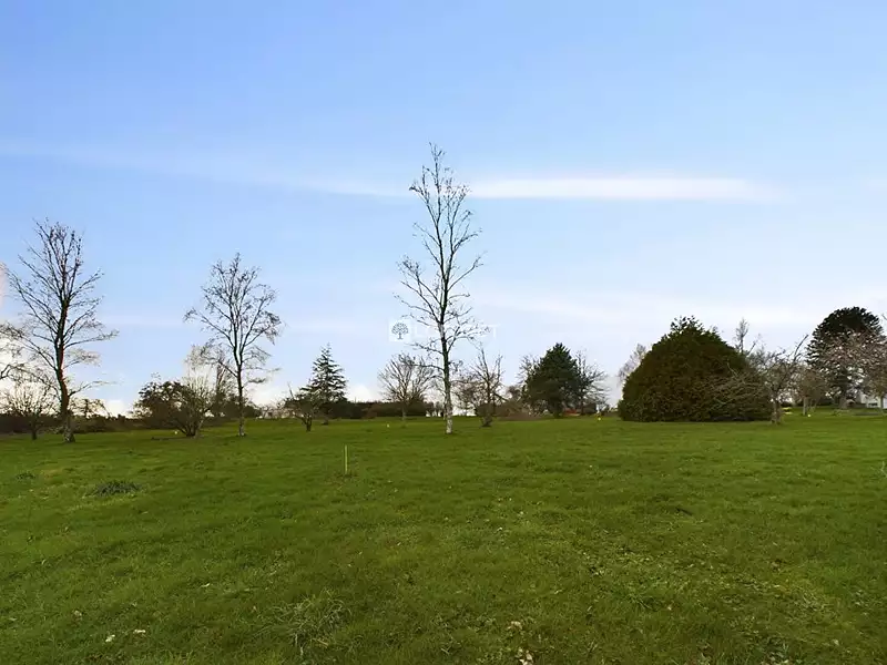 Terrain, 1 627 m²