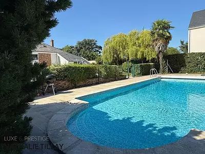Maison, 284 m²