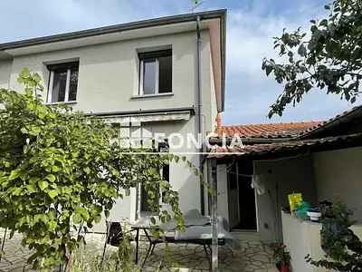 Maison, 93 m²