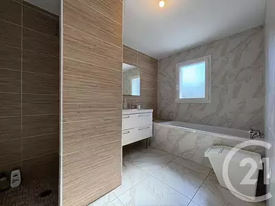 Maison, 122 m²