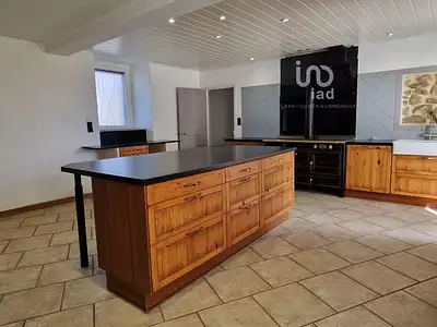 Maison, 233 m²