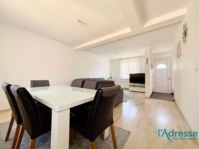 Maison, 83 m²