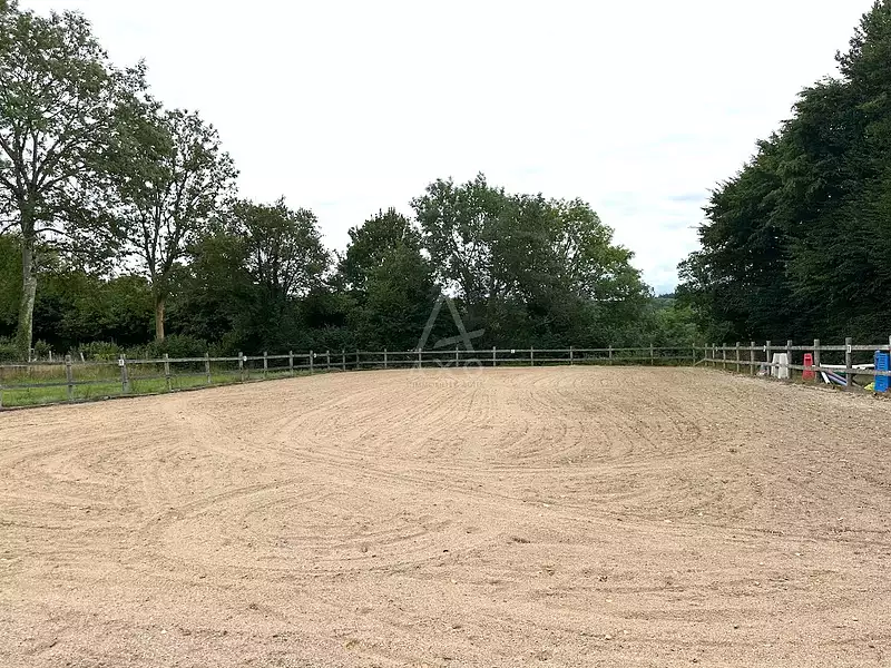 Maison, 225 m²