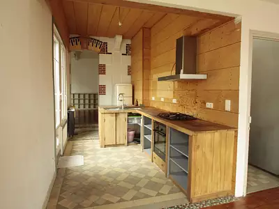 Maison, 248 m²
