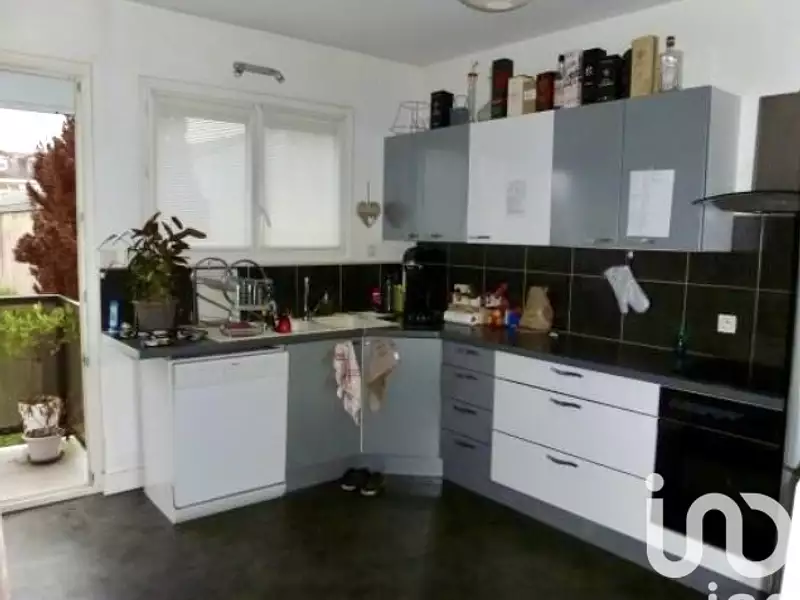 Immeuble, 300 m²