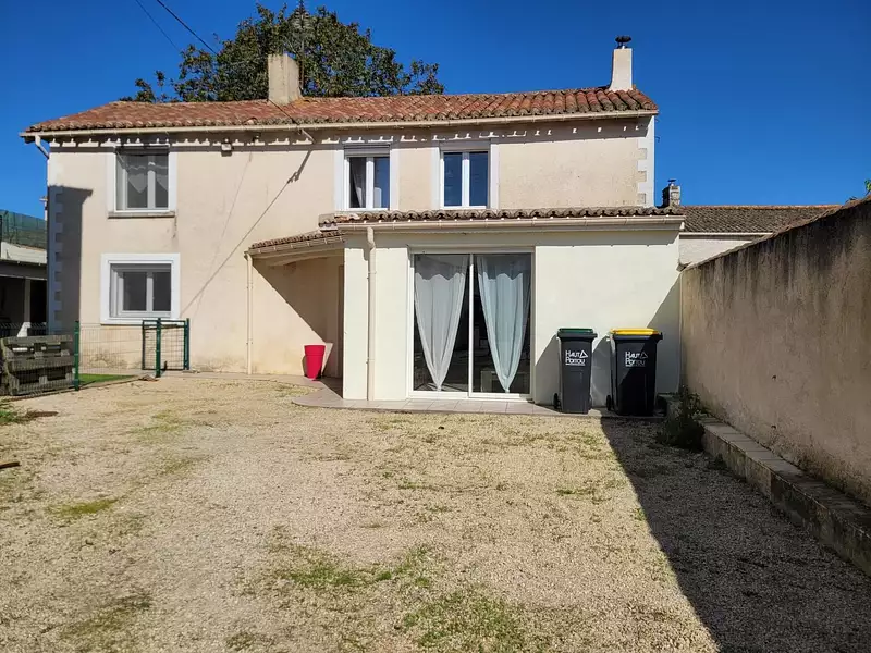 Maison, 198 m²