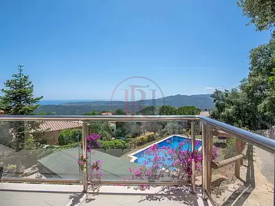 Maison, 496 m²