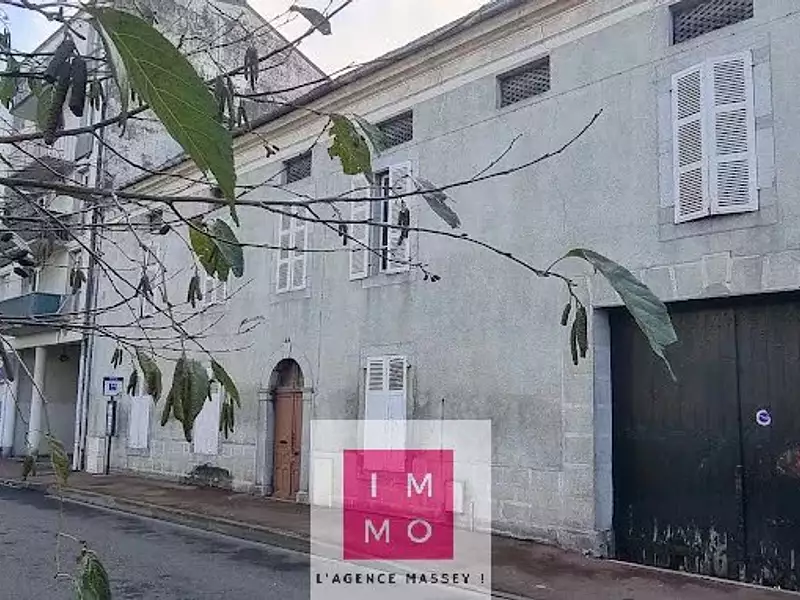 Immeuble, 243,78 m²