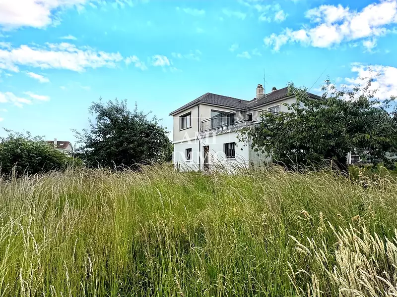 Maison, 216 m²
