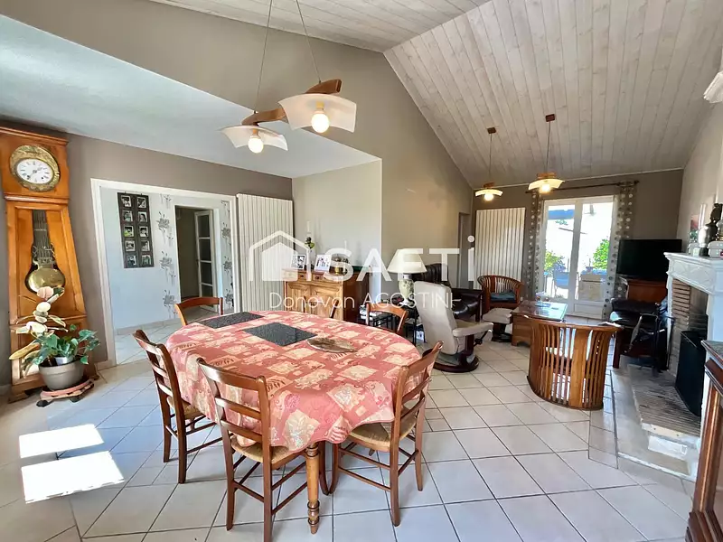 Maison, 130 m²
