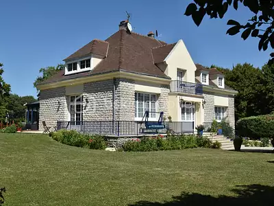 Maison, 303 m²