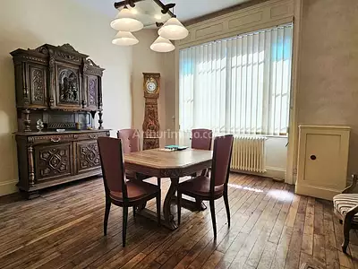 Immeuble, 302 m²