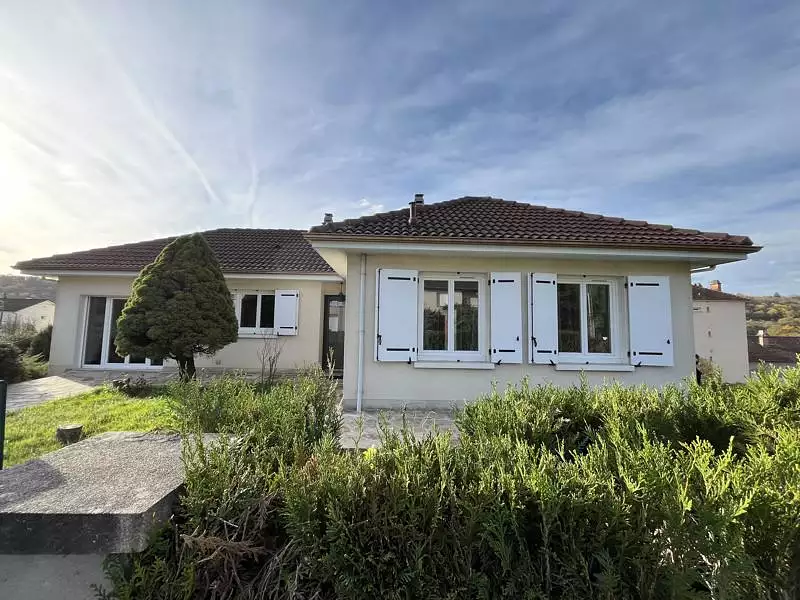 Maison, 77 m²