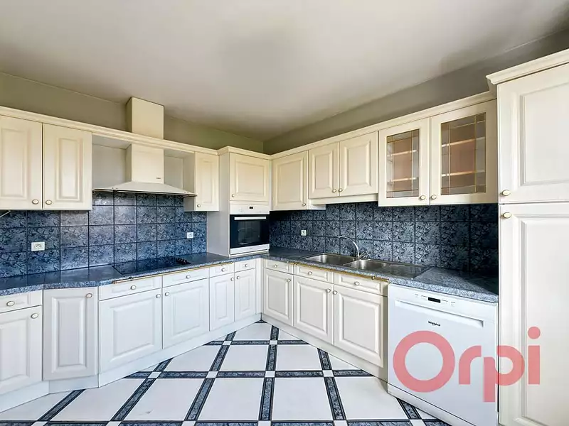 Maison, 99 m²