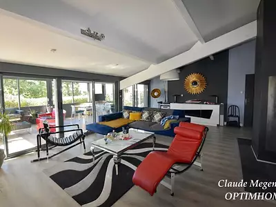 Maison, 211 m²