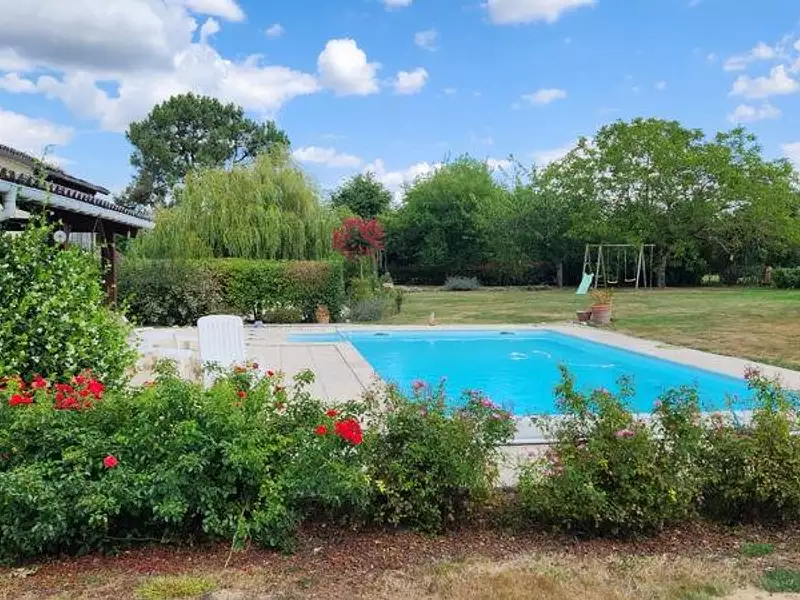 Maison, 250 m²