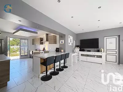 Maison, 77 m²