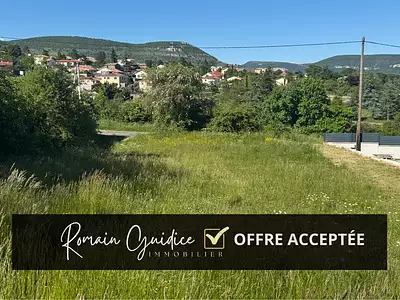 Terrain, 905 m²