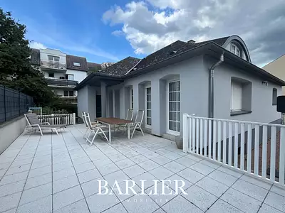 Maison, 211 m²