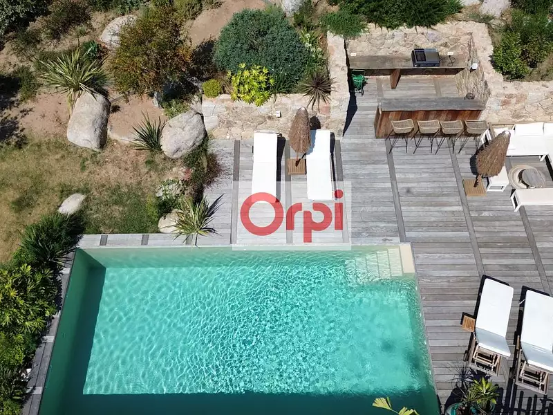 Maison, 163 m²