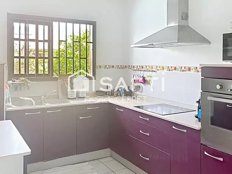 Maison, 94 m²