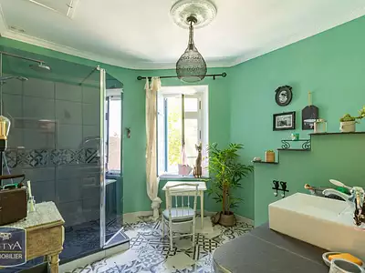 Maison, 280 m²