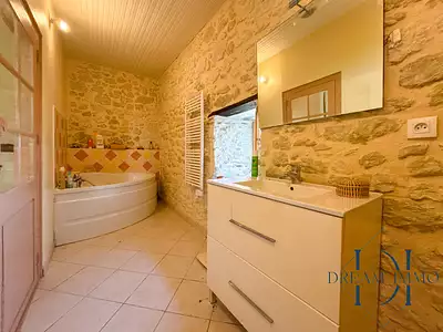 Maison, 166 m²