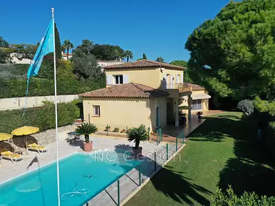 Maison, 334 m²