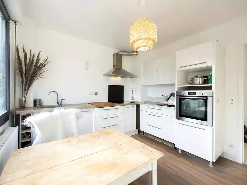 Maison, 250 m²