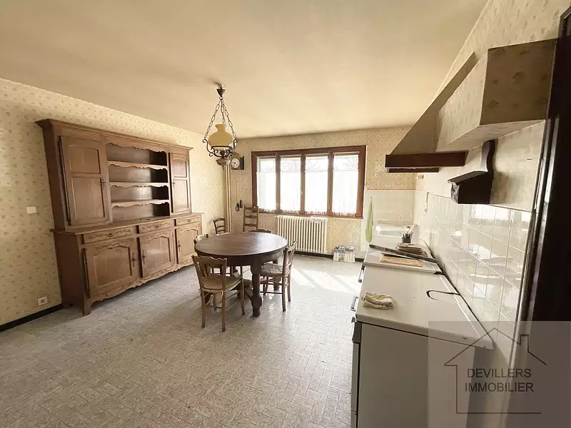 Immeuble, 372,31 m²