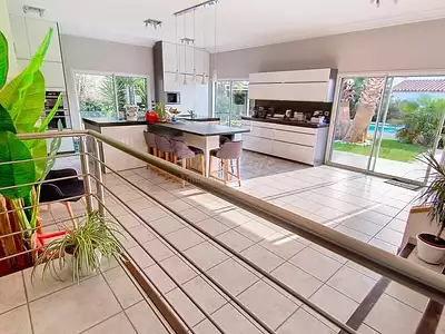 Maison, 257 m²