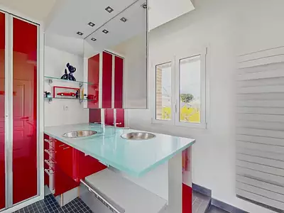 Maison, 235 m²