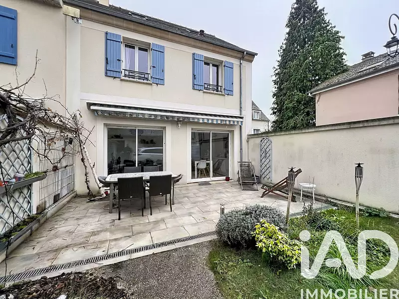 Maison, 93 m²