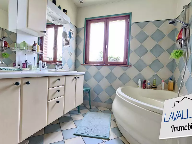 Maison, 145 m²