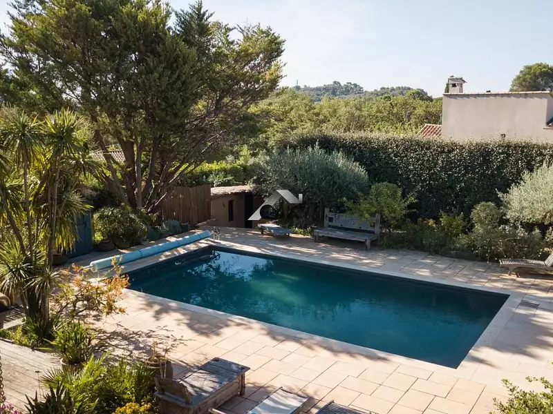 Maison, 215 m²