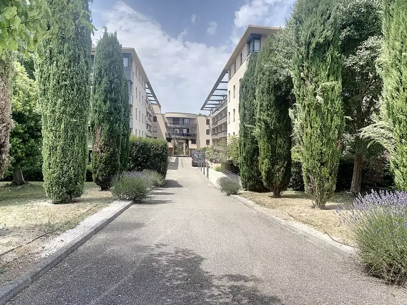 Parking, 14 m²