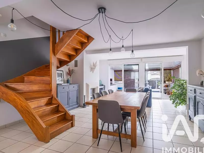Maison, 158 m²