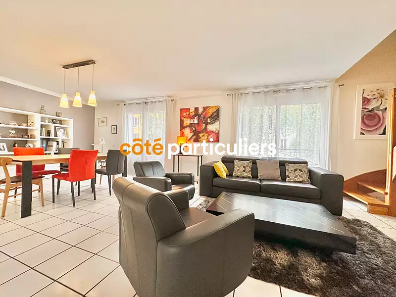 Maison, 222 m²