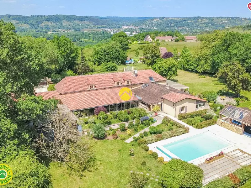 Maison, 395 m²