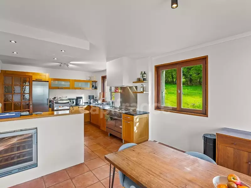 Maison, 180 m²