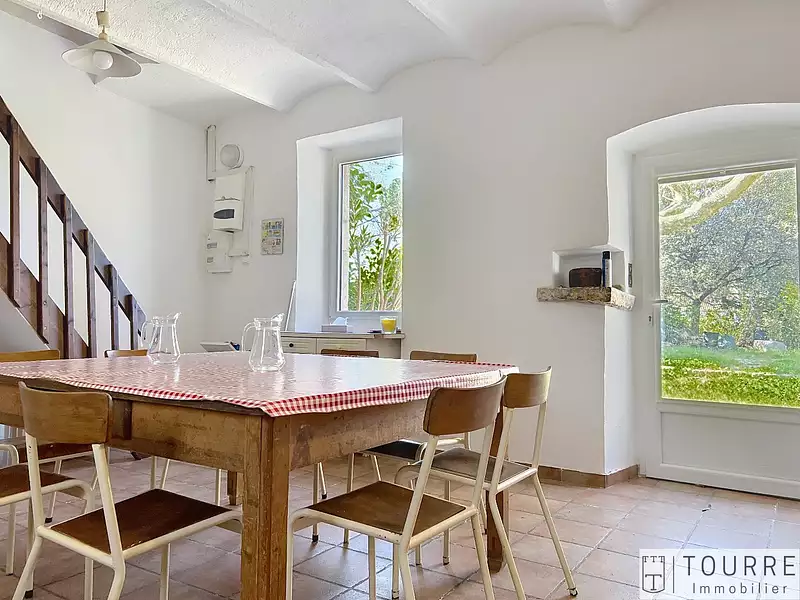 Maison, 176 m²